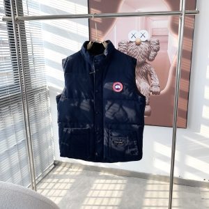 Light blue fashionable high quality 625FP duck down vest