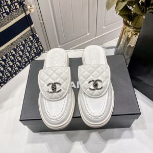Exquisite, minimalist, and elegant slippers