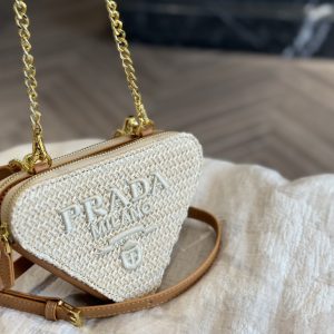 Triangle bag🔥Hot style casual versatile straw 19*13cm